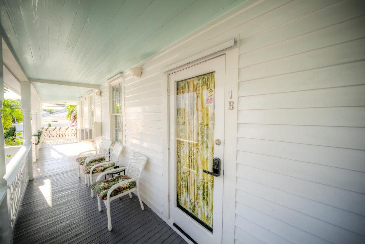 The Speakeasy Inn And Rum Bar Key West Exterior photo
