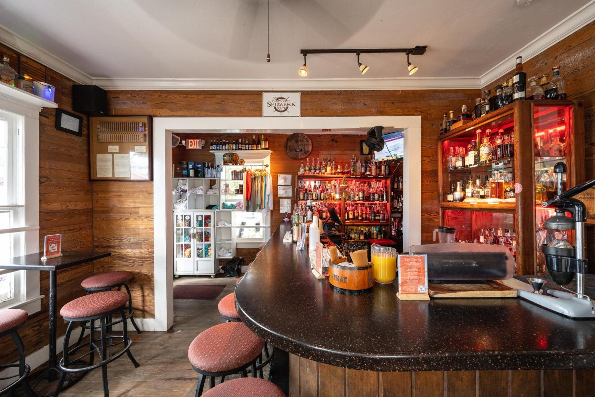 The Speakeasy Inn And Rum Bar Key West Exterior photo